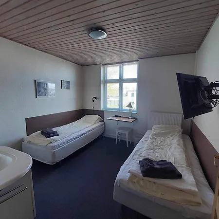 לינה וארוחת בוקר Grenaa Hostel גרנה