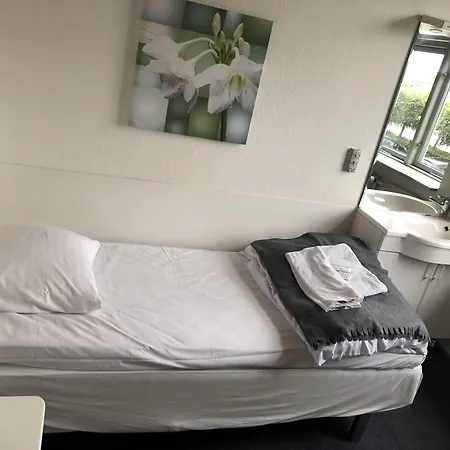 Grenaa Hostel לינה וארוחת בוקר