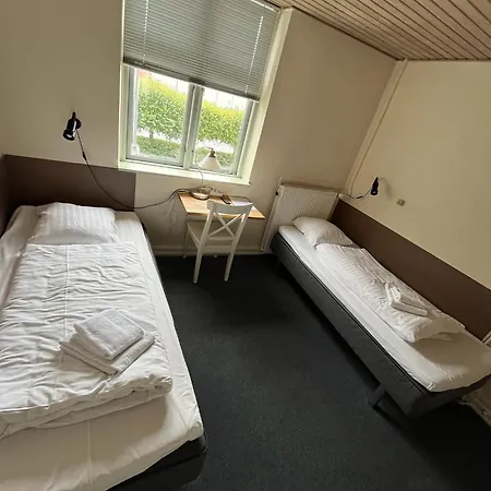 Grenaa Hostel Bed & Breakfast 3*