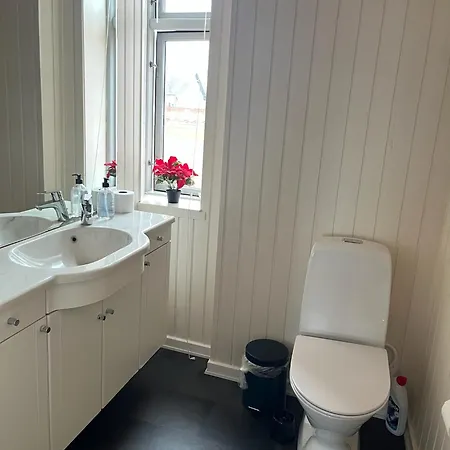 Bed & Breakfast Grenaa Hostel 3*