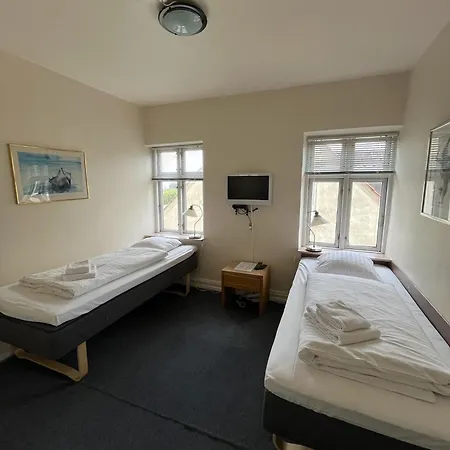 Grenaa Hostel Bed & Breakfast 3*