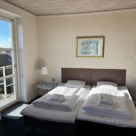 Grenaa Hostel Bed & Breakfast 3*