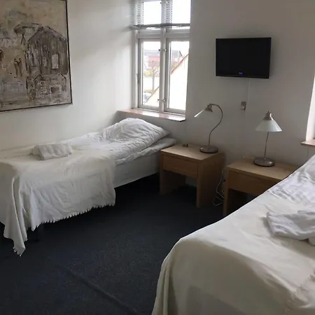 Grenaa Hostel לינה וארוחת בוקר