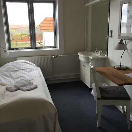 לינה וארוחת בוקר Grenaa Hostel