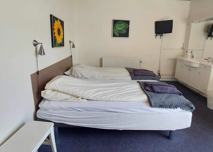 Grenaa Hostel Грена