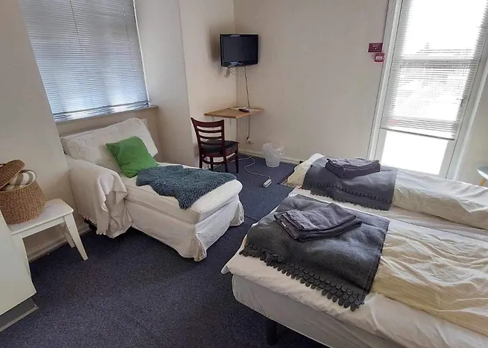 Grenaa Hostel Грена