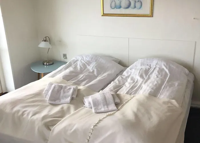 Bed and breakfast Grenaa Hostel